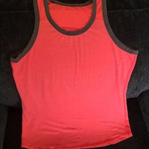 Men's Lululemon Large Tank.